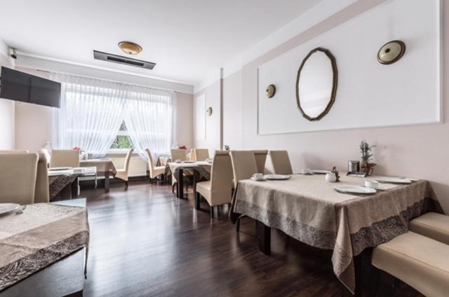 Wzgorze Toskanii Conferences & Restaurant Przeźmierowo Exterior foto